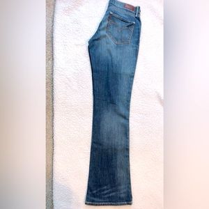 Original Women LEVIS JEANS; BOLD CURVE Skinny Bootcut.